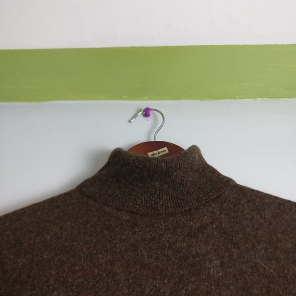 Chocolate Brown Virgin Wool Turtleneck Sweater, 100% Wool Warm and Soft size XL - Picture 3 of 7